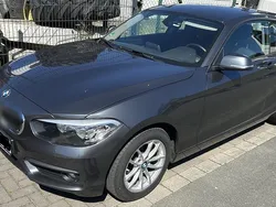Grau Gebraucht 2017 BMW 116 Advantage Kleinwagen | 12.300 €