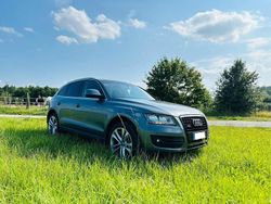 Grau Gebraucht 2011 Audi Q5 SUV | 9.500 € (Fairer Preis)