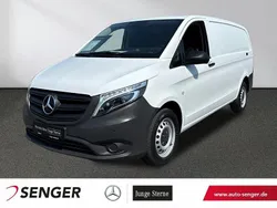 Weiß Gebraucht 2021 Mercedes Vito Van / Kleinbus | 30.167 € (Fairer Preis)