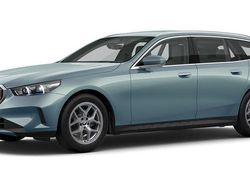 Grün Gebraucht 2025 BMW 520 Comfort Edition Kombi | 50.803 € (Guter Preis)