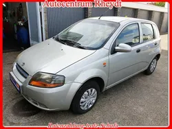Silber Gebraucht 2003 Chevrolet Kalos Kleinwagen | 2.790 € (Teuer)