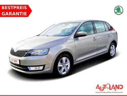 Andere Gebraucht 2017 Skoda Rapid Kombi | 10.990 € (Fairer Preis)