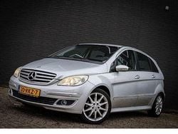 Grau Gebraucht 2005 Mercedes B200 Van / Kleinbus | 1.750 € (Guter Preis)