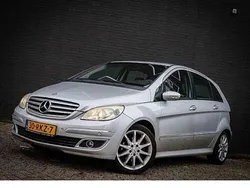 Grau Gebraucht 2005 Mercedes B200 Van / Kleinbus | 2.300 € (Fairer Preis)