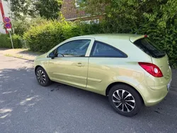 Grün Gebraucht 2007 Opel Corsa Limousine | 2.300 € (Guter Preis)