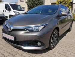 Gray metallic Gebraucht 2016 Toyota Auris Edition-S Kombi | 9.990 € (Fairer Preis)