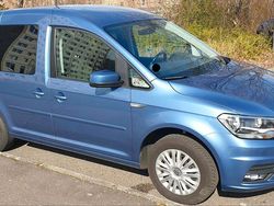 Blau Gebraucht 2017 VW Caddy Van / Kleinbus | 18.000 €