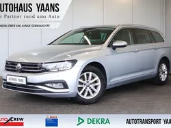 Silber Gebraucht 2023 VW Passat Business Limousine | 24.479 €