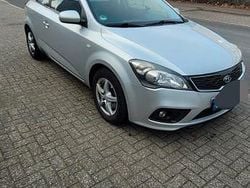 Silber Gebraucht 2012 Kia Ceed Edition 7 Kleinwagen | 3.200 € (Guter Preis)
