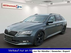 Grau Gebraucht 2016 Skoda Superb Kombi | 9.499 €