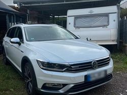 Weiß Gebraucht 2016 VW Passat Alltrack Kombi | 13.000 € (Teuer)