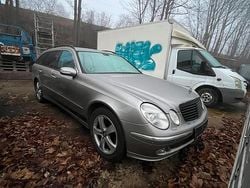 Gold Gebraucht 2004 Mercedes E320 Avantgarde Kombi | 1.750 € (Guter Preis)