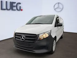Weiß Gebraucht 2024 Mercedes Vito Van / Kleinbus | 47.344 €