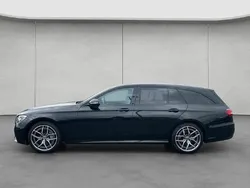 Schwarz Gebraucht 2022 Mercedes E200 AMG Kombi | 37.455 € (Guter Preis)