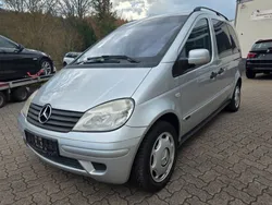 Silber Gebraucht 2004 Mercedes Vaneo Van / Kleinbus | 4.499 €
