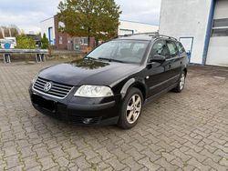 Schwarz Gebraucht 2003 VW Passat Kombi | 650 € (Guter Preis)