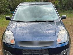 Blau Gebraucht 2006 Ford Fiesta Kleinwagen | 1.200 € (Fairer Preis)