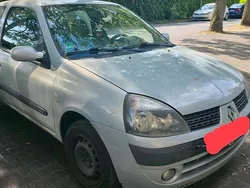 Silber Gebraucht 2003 Renault Clio Coupé | 500 €