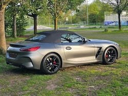 Grau Gebraucht 2023 BMW Z4 Sport Line Cabrio | 43.000 € (Etwas zu teuer)