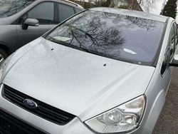 Grau Gebraucht 2010 Ford S-MAX Titanium S Van / Kleinbus | 3.000 € (Guter Preis)