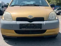 Gold Gebraucht 2000 Toyota Yaris Kleinwagen | 1.550 € (Fairer Preis)