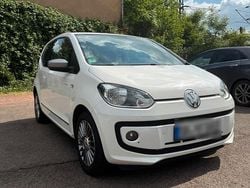 Weiß Gebraucht 2014 VW up! Kleinwagen | 3.300 € (Etwas zu teuer)