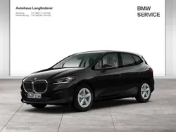 Black sapphire metallic Gebraucht 2024 BMW 223 Active Tourer Van / Kleinbus | 36.900 € (Superpreis)