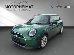 Grün Gebraucht 2024 Mini John Cooper Works Favoured Kleinwagen | 29.750 € (Guter Preis)