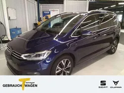Blau Gebraucht 2023 VW Touran Highline Van / Kleinbus | 32.990 € (Fairer Preis)