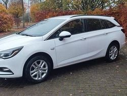 Weiß Gebraucht 2019 Opel Astra Business Kombi | 7.500 € (Teuer)