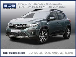 Zedergrün Gebraucht 2025 Dacia Sandero Expression Kleinwagen | 18.920 € (Fairer Preis)