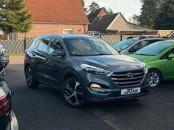 Grau Gebraucht 2016 Hyundai Tucson Premium SUV | 16.499 € (Fairer Preis)