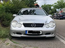 Silber Gebraucht 2002 Mercedes C230 Coupé | 4.000 €