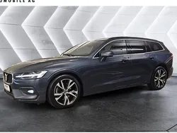 Blau Gebraucht 2024 Volvo V60 Core Kombi | 38.495 € (Fairer Preis)
