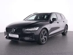 Schwarz onyx black / metallic Gebraucht 2021 Volvo V60 R-Design Kombi | 32.590 € (Fairer Preis)