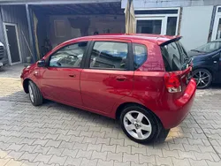 Rot Gebraucht 2006 Chevrolet Kalos Limousine | 2.789 €
