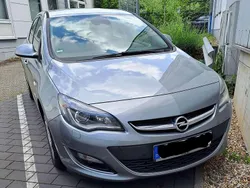 Grau Gebraucht 2013 Opel Astra Innovation Limousine | 3.600 € (Superpreis)