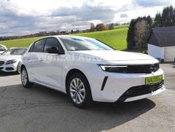 Weiß Gebraucht 2023 Opel Astra Enjoy Limousine | 17.995 € (Fairer Preis)
