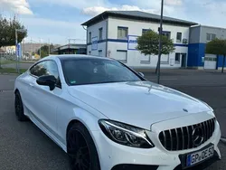 Weiß Gebraucht 2016 Mercedes 200 Coupé | 14.499 €