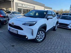 Schneeweiß Gebraucht 2024 Toyota Yaris Cross SUV | 24.770 € (Guter Preis)