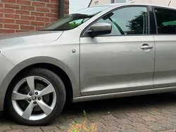 Beige Gebraucht 2014 Skoda Rapid Elegance Limousine | 9.000 € (Fairer Preis)