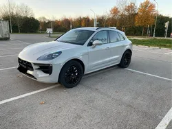 Grau Gebraucht 2019 Porsche Macan Turbo Sport SUV | 69.000 € (Teuer)