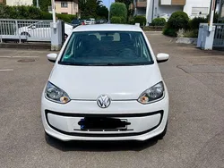 Weiß Gebraucht 2014 VW up! Kleinwagen | 5.900 € (Fairer Preis)
