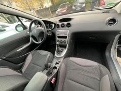 Silber Gebraucht 2007 Peugeot 308 Sport Limousine | 3.300 € (Fairer Preis)