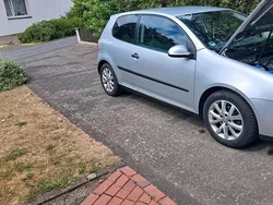 Silber Gebraucht 2004 VW Golf V Kleinwagen | 2.600 € (Superpreis)