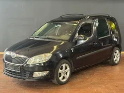 Schwarz Gebraucht 2012 Skoda Roomster Kombi | 2.590 € (Fairer Preis)
