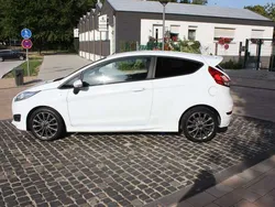 Weiß Gebraucht 2018 Ford Fiesta ST-Line Kleinwagen | 11.300 € (Fairer Preis)