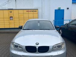 Silber Gebraucht 2006 BMW 120 Kleinwagen | 2.499 € (Fairer Preis)