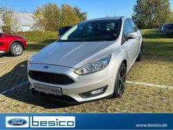 Silber Gebraucht 2015 Ford Focus Trend Limousine | 9.590 € (Teuer)