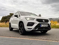 Weiß Gebraucht 2021 Seat Ateca FR SUV | 28.499 € (Etwas zu teuer)